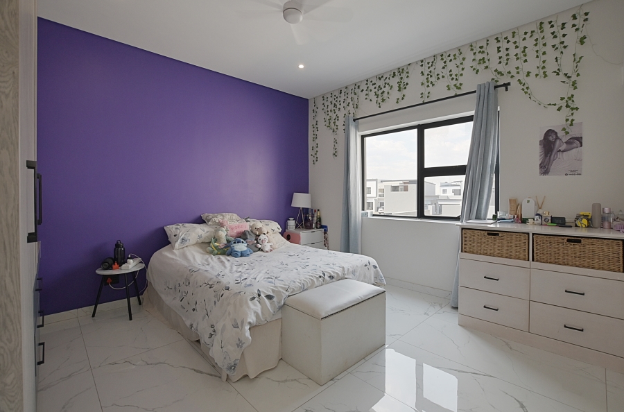 5 Bedroom Property for Sale in Sandown Western Cape